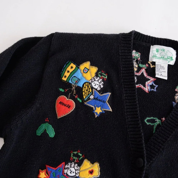 Vintage The Quacker Factory Black Embroidered Angels Cardigan Knit  Sweater M - Picture 12 of 12